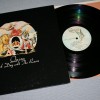 QUEEN - A DAY AT THE RACES (j) - 