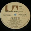 TINA TURNER - TINA TURNS THE COUNTRY ON - ���������