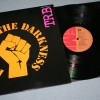 TOM ROBINSON BAND - POWER IN THE DARKNESS (j) - ���������