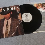 ELTON JOHN - BREAKING HEARTS - ���������