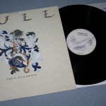 JETHRO TULL - CREST OF A KNAVE - 