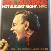 NEIL DIAMOND - HOT AUGUST NIGHT / NYC. (LIVE FROM MADISON SQUARE GARDEN 2008) - 