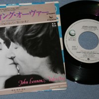 JOHN LENNON & YOKO ONO - (JUST LIKE) STARTING OVER/ KISS KISS KISS (7") - ���������