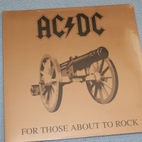 AC/DC - FOR THOSE ABOUT TO ROCK - Меломания