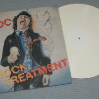 AC/DC - SHOCK TREATMENT - FM BROADCAST RECORDING 09.10.1978 (colour white) - 