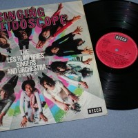 LES HUMPHRIES SINGERS - SINGING KALEIDOSCOPE - ���������