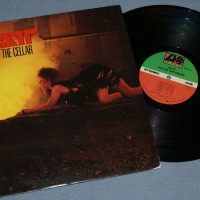 RATT - OUT OF THE CELLAR (j) - ���������