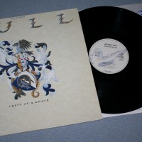 JETHRO TULL - CREST OF A KNAVE - 