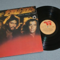 BEE GEES - �������� "��� ����"  (SPIRITS HAVING FLOWN) - ���������