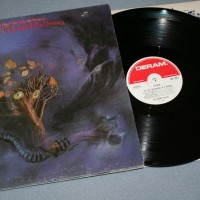 MOODY BLUES - ON THE THRESHOLD OF A DREAM (uk) - ���������