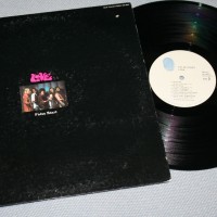 LOVE - FALSE START (a) - 