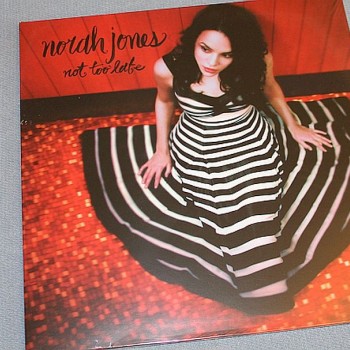 NORAH JONES - NOT TOO LATE - ���������