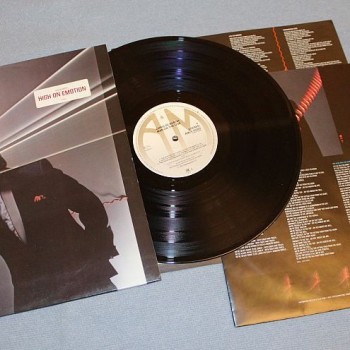 CHRIS DE BURGH - MAN ON THE LINE - 