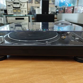    - TECHNICS SL-1200 MK5 - 