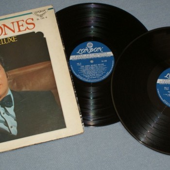 TOM JONES - DOUBLE DELUXE - Меломания