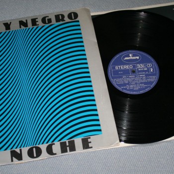 AZUL Y NEGRO - LA NOCHE - ���������