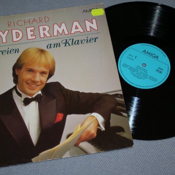 RICHARD CLAYDERMAN - TRAUMEREIEN AM KLAVIER - 
