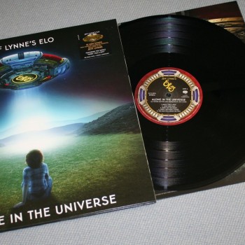 ELECTRIC LIGHT ORCHESTRA - ALONE IN THE UNIVERSE - 