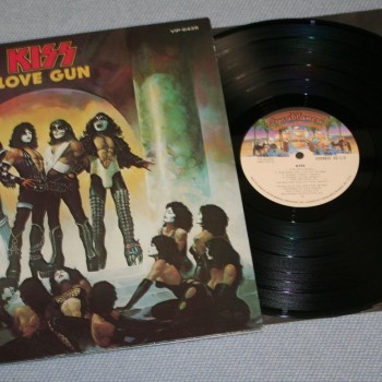 KISS - LOVE GUN (j) - ���������