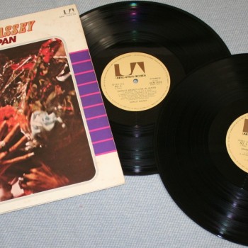 SHIRLEY BASSEY - LIVE IN JAPAN (j) - ���������