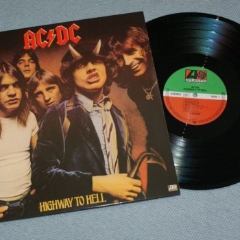 AC/DC - HIGHWAY TO HELL - 