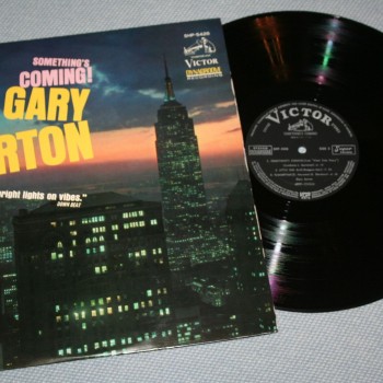 GARY BURTON - SOMETHING'S COMING - 