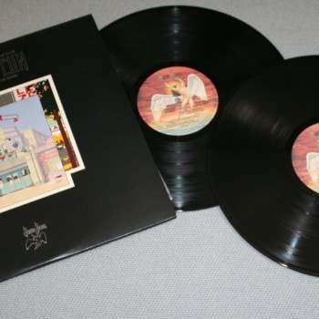 LED ZEPPELIN - THE SONG REMAINS THE SAME (j) - 