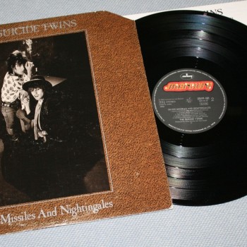 SUICIDE TWINS - SILVER MISSILIES AND NIGHTINGALES - ���������
