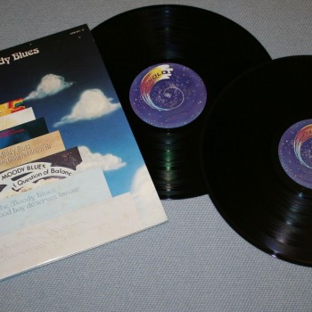 MOODY BLUES - THIS IS THE MOODY BLUES (j) - 