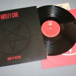 MOTLEY CRUE - SHOUT AT THE DEVIL (j) - 