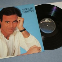 JULIO IGLESIAS - A FLOR DE PIEL - 