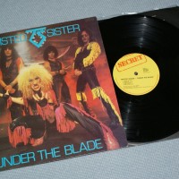 TWISTED SISTER - UNDER THE BLADE - 