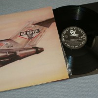 BEASTIE BOYS - LICENSED TO ILL - 