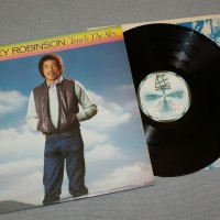 SMOKEY ROBINSON - TOUCH IN THE SKY (j) - 