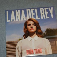 LANA DEL REY - BORN TO DIE - 