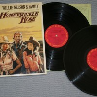 WILLIE NELSON & FAMILY - HONEYSUCKLE ROSE - 