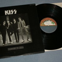 KISS - DRESSED TO KILL (j) - 