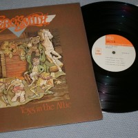 AEROSMITH - TOYS IN THE ATTIC (j) - ���������