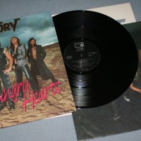 VICTORY - HUNGRY HEARTS - 