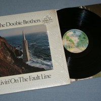 DOOBIE BROTHERS - LIVIN' ON THE FAULT LINE (a) - 