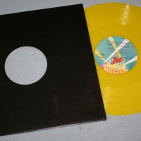 ELECTRIC LIGHT ORCHESTRA - WILD WEST HERO (single) (yellow) - 