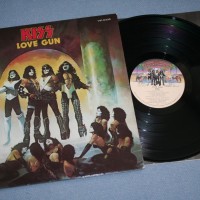 KISS - LOVE GUN (j) - 