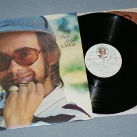 ELTON JOHN - ROCK OF THE WESTIES (j) - 