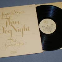 THREE DOG NIGHT - JOY TO THE WORLD - THEIR FREATEST HITS (j) - 