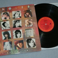 BANGLES - DIFFERENT LIGHT - 