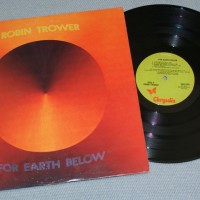 ROBIN TROWER - FOR EARTH BELOW (a) - 