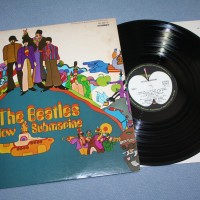 BEATLES - YELLOW SUBMARINE (j) - 