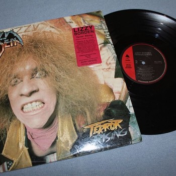 LIZZY BORDEN - TERROR RISING (a) - 