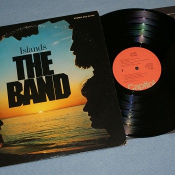 BAND - ISLANDS (j) - 