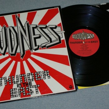 LOUDNESS - THUNDER IN THE EAST - 